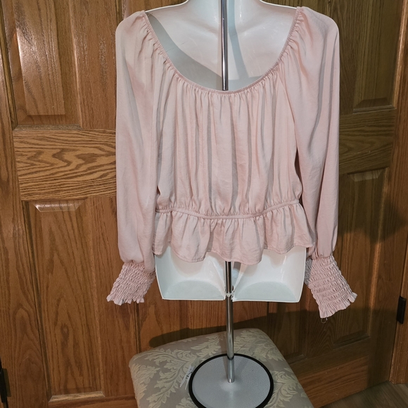 She + Sky Blush Pink Cropped Off Shoulder Long Sleeve Blouse - Picture 6 of 16